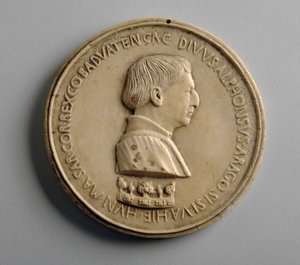 Médaillon en plâtre