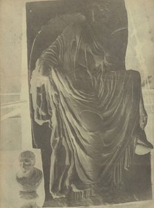 Bas-relief de la Victoire sans ailes récemment trouvé, 1848 - George Wilson Bridges