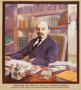 Lénine dans son bureau au Kremlin à Moscou, tiré de Histoire des Soviets, pub. 1922