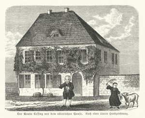 Le philosophe et dramaturge allemand Gotthold Ephraim Lessing devant la maison de son père à Kamenz, enfant (gravure) - German School