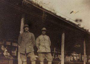 Album "Pictures of War II": soldats italiens dans le Val Chiusone à Podsenica, 09/1917
