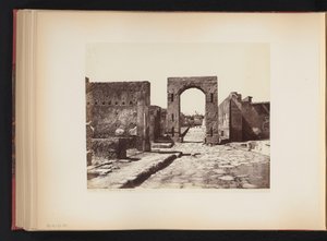 Vue de la Strada Mercurio à Pompéi, Italie - Giorgio Sommer (attributed to)