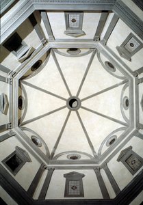 Vue de la sacristie octogonale construite sur un projet de Giuliano da Sangallo - Giuliano Giamberti da Sangallo