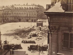La place Vendôme à Paris après la destruction de la colonne