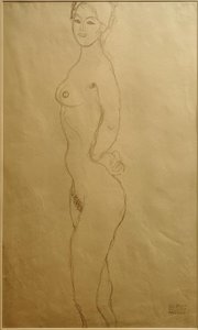 Nu féminin debout vers la gauche, la main dans la...