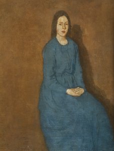 Une jeune femme en bleu