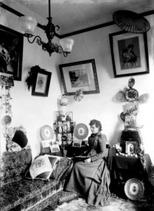 Hannah Maynard à la maison, vers 1890