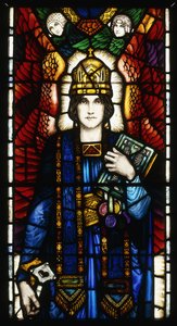 Saint Pierre, un panneau de vitrail, représentant le jeune Saint Pierre ailé portant une mitre et tenant des clés symboliques et un livre, avec une paire d