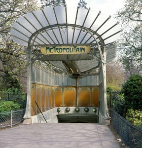 Porte Dauphine, station de métro, architecture Guimard.