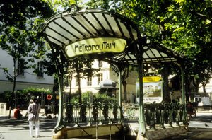 Station de métro Abbesses à Paris, France - Hector Guimard