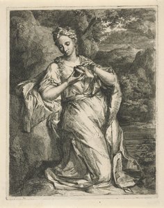 Femme avec un flacon de parfum