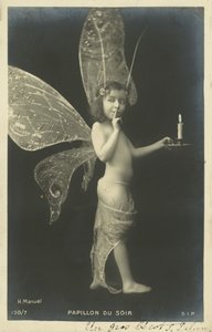 Enfant déguisé en papillon - Henri (after) Manuel