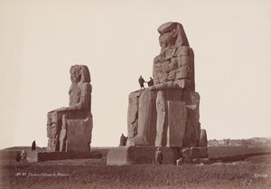 Thèbes, Colosses de Memnon, années 1870 (photo)