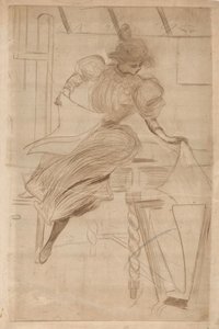 Femme regardant des estampes dans un porte-estampes