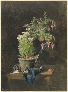 Un fuchsia en pot avec des jouets d
