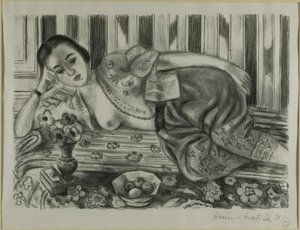 Odalisque en pantalon de satin rouge