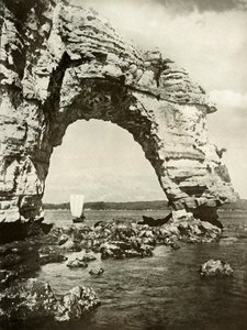 Une arche usée par la mer à Matsushima, 1910