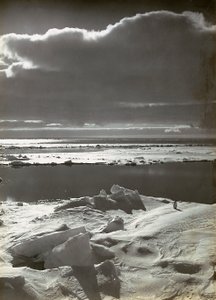 Coucher de soleil sur la banquise