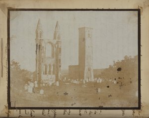 Tour Saint-Régulus et le pignon est de Saint-Andrews depuis le nord-ouest