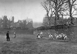 Le jeu de mur à Eton : Jour de la Saint-André - Oppidan contre Colleges, vers 1900, 1903 - Hills and Saunders