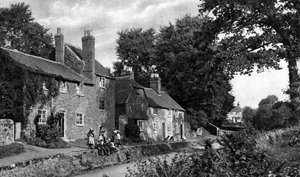 The Swan Inn, Fittleworth, Sussex, vers 1922