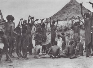 Afrique : danse des vaches Dinka - Hugo Adolf Bernatzik