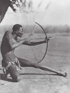 Afrique : Archer Djur oriental - Hugo Adolf Bernatzik