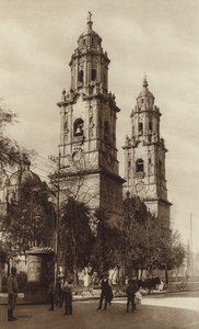 Mexique : Morelia, La Catedral (photo n/b) - Hugo Brehme