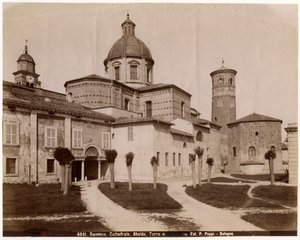 Cathédrale de la Résurrection de Notre Seigneur Jésus-Christ, avec baptistère à droite, Ravenne, Émilie-Romagne, Italie, photographie de Pietro Poppi, Bologne, vers 1900 - Italian Photographer