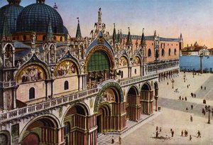 Venezia / Venise : Façade de la basilique vue de la Torre dell