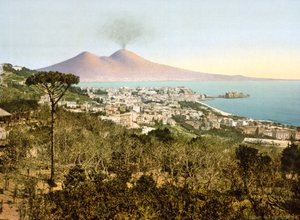 Vue du Vésuve à travers la baie de Naples