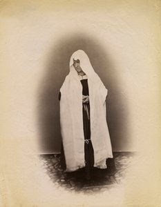 Femme portant des vêtements de veuve, Parre, Lombardie, Italie, photographie de Premiata Fotografia Taramelli, Bergame