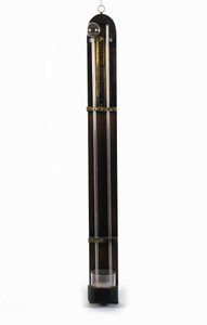 Baromètre (tube de mercure) par Evangelista Torricelli (1608 - 1647). Musée des Sciences et de la Technologie. Milan - Italian School