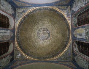 Coupole décorée de mosaïques représentant Saint Victor