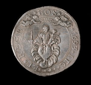 Monnaie de la République de Gênes : pièce de cinq écus en argent. Diam. 61 mm. 1693. Revers. Gênes, musées de la Strada Nuova