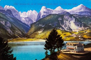 Hôtel Molveno avec le groupe Brenta et le Val delle Seghe, carte postale, Trentin-Haut-Adige, Italie, XXe siècle - Italian School
