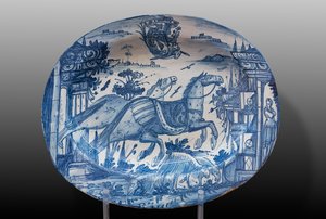 Assiette décorée de chevaux de course et d