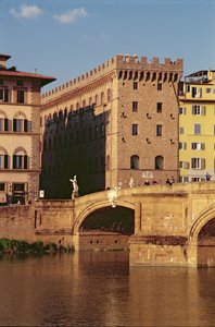 Vue du Museo Ferragamo et du Ponte Santa Trinita