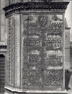 Scènes du Nouveau Testament, panneau en relief de la façade - Italian School Italian School