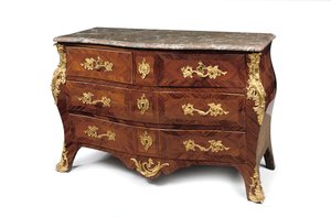 Commode Louis XV bombée, troisième quart du 18e siècle
