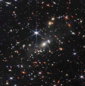 Amas de galaxies lentilles (Premier Champ Profond de Webb)