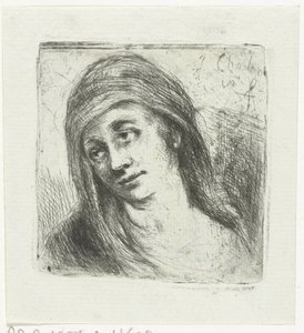 Femme avec foulard