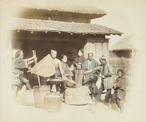 Décorticage du riz au Japon