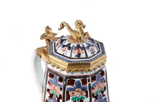 Rare cafetière Imari élégamment montée avec couvercle