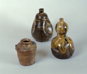Pot, Bouteille de Saké et Gourde en Céramique - Japanese School