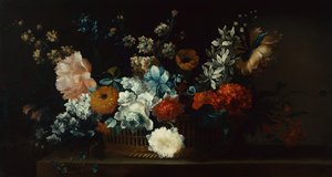 Pivoines, chrysanthèmes et autres fleurs dans un panier