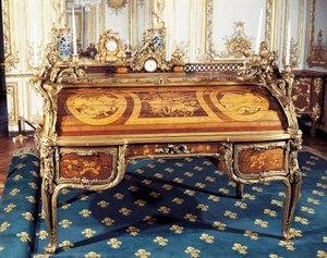 Style Louis XV : Le Bureau du Roi - Jean Henri Riesener