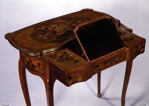 Table à écrire mécanique, c.1760 (chêne plaqué et bronze doré)