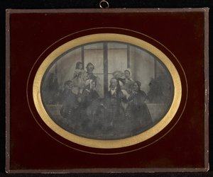 Portrait de groupe de huit membres du cercle Eynard-Lullin