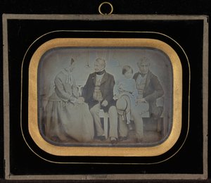 Portrait de M. et Mme Eynard et M. de Regny avec son fils